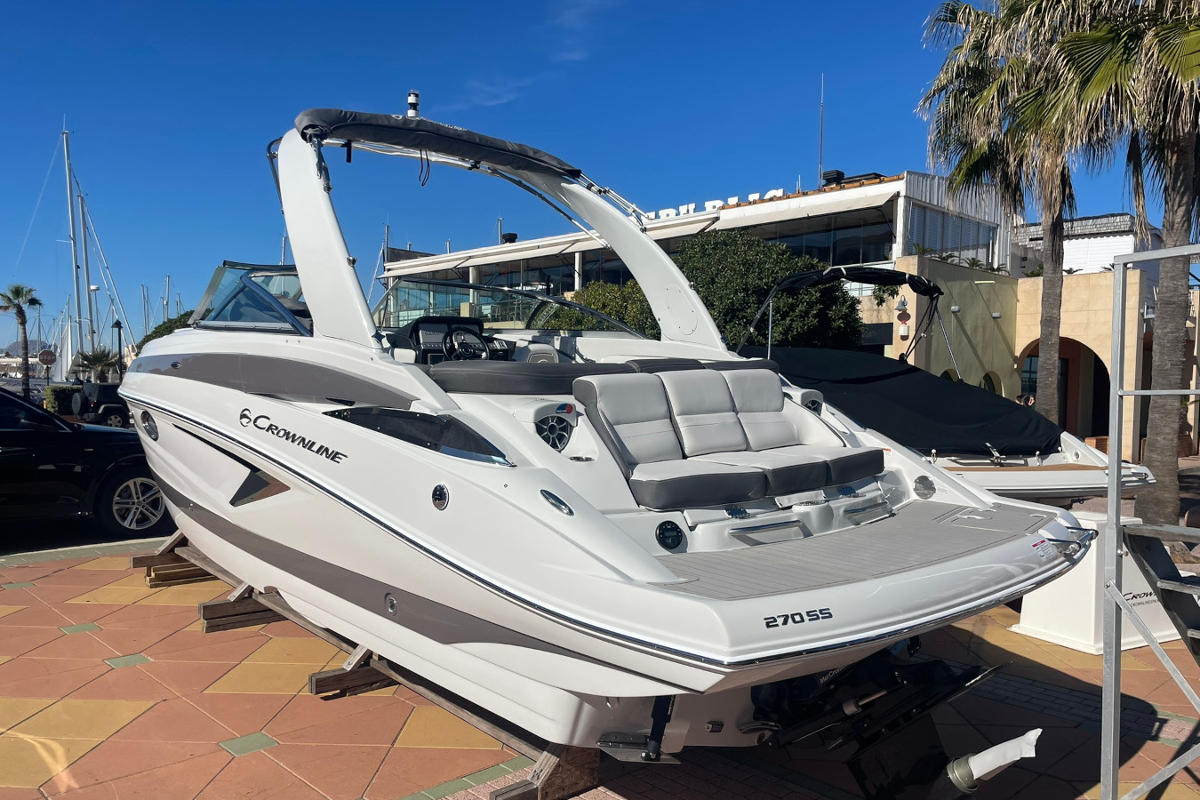 Cuándo compensa comprar barco antes del verano y cuándo esperar a final de temporada